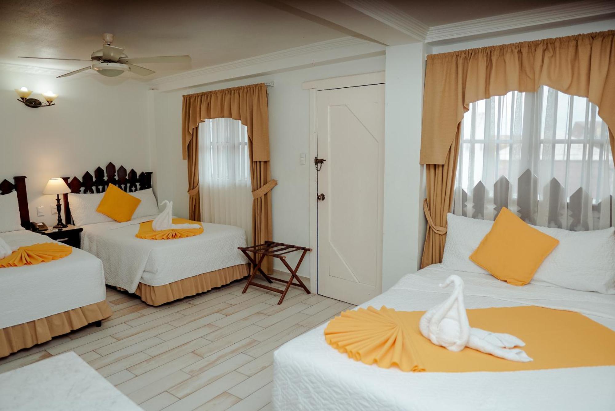 Hotel Casona De La Isla Flores Exteriör bild