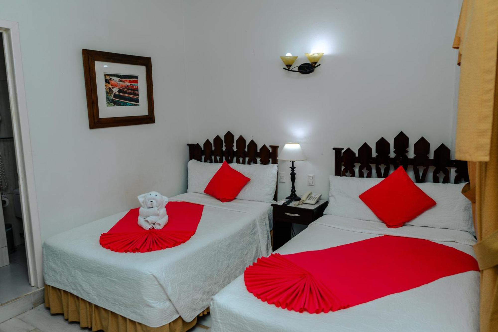 Hotel Casona De La Isla Flores Exteriör bild