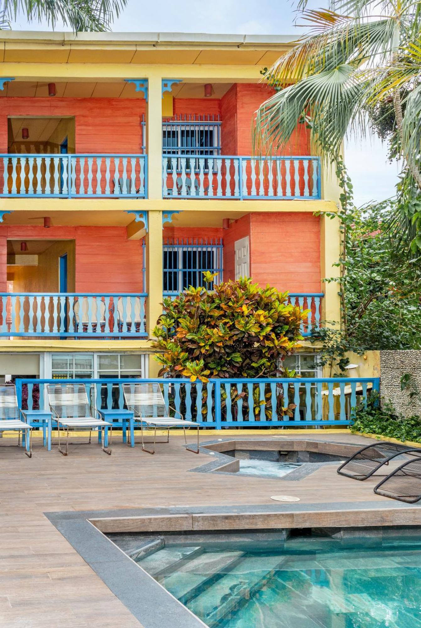 Hotel Casona De La Isla Flores Exteriör bild
